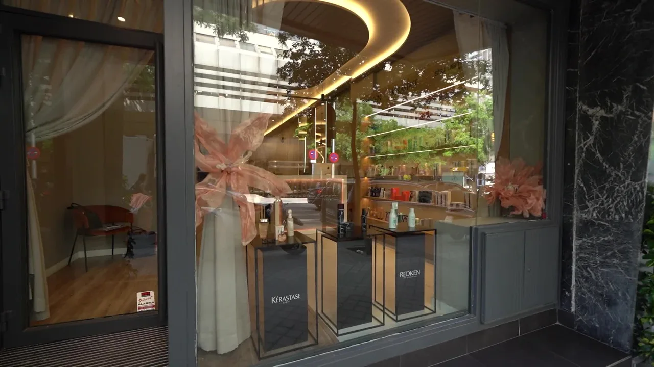 Interior del salón Eduardo Ferreira en Calle de Quintana, Madrid